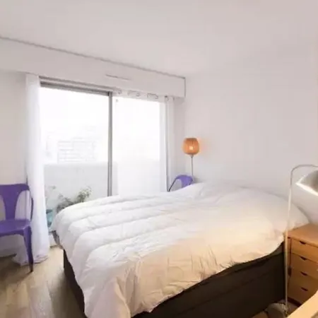 Apartment Comforts By The Eiffel Tower